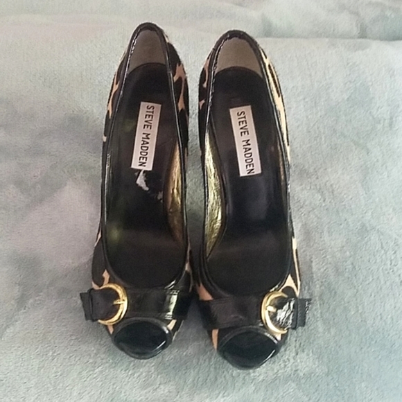 Steve Madden Cow Fur Heels - Picture 3 of 7